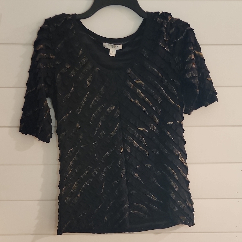 Ruched Black And Gold Short Sleeve Blouse with Textured Pattern